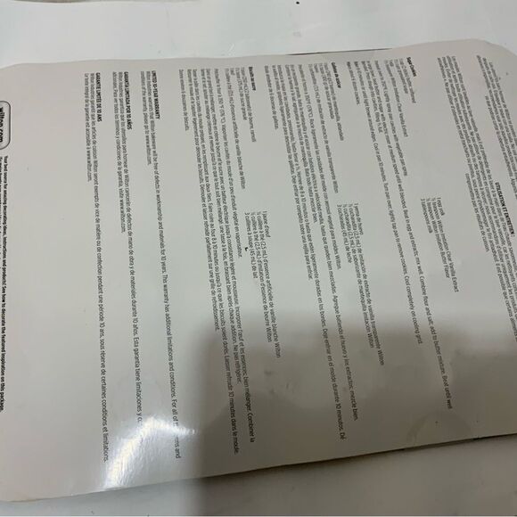 Wilton: 24  COOKIE PAN #2105 NON STICK Christmas Tree, Present, Snowflake A12 - Picture 4 of 6